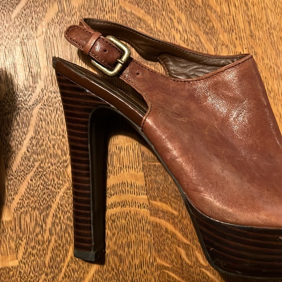Aldo stocked heel rose, tan color, size 39 - Picture 8 of 13